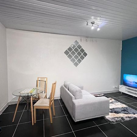 Sermie T2 Climatise Avec Piscine Kourou Exterior photo