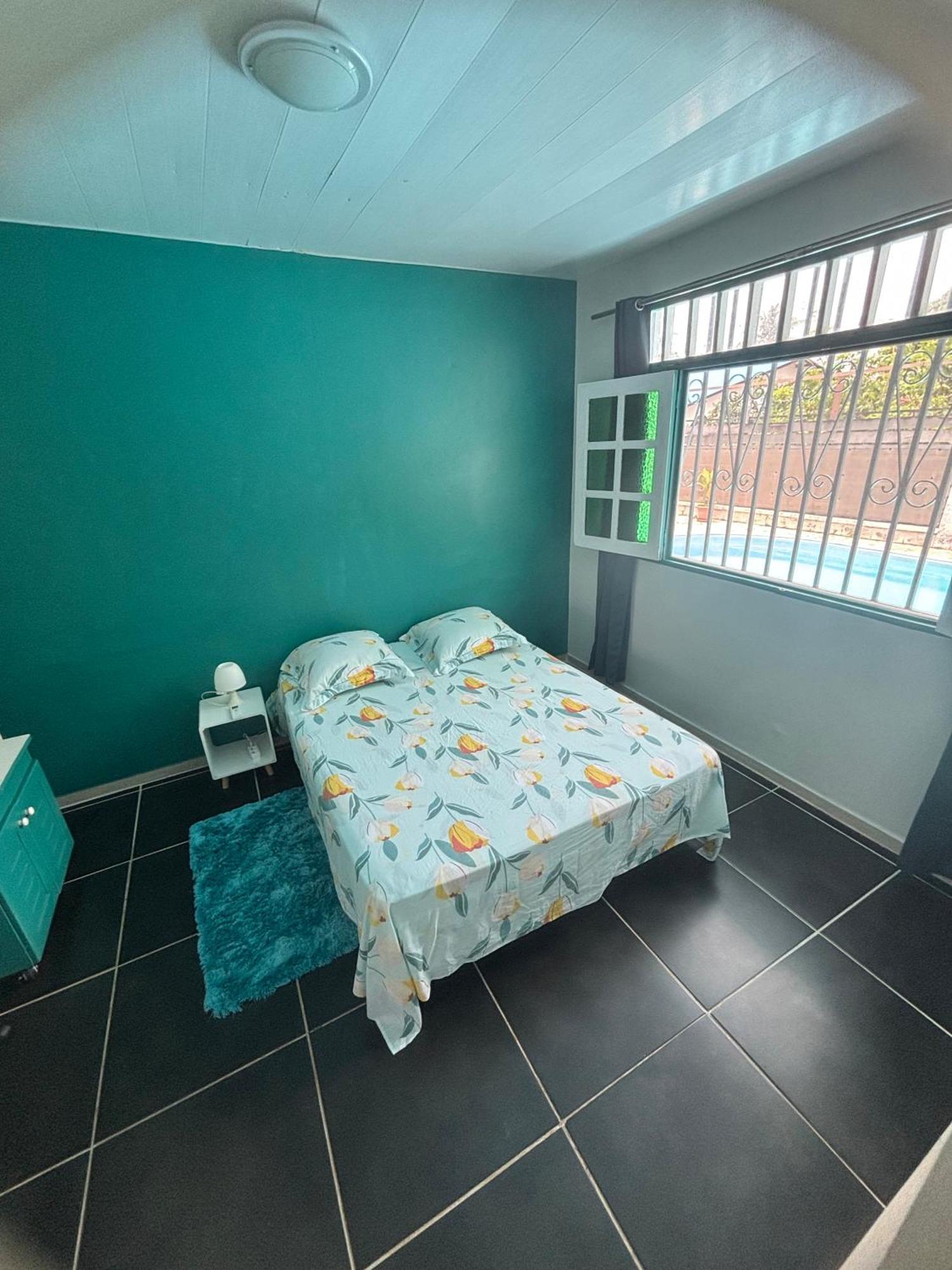 Sermie T2 Climatise Avec Piscine Kourou Exterior photo